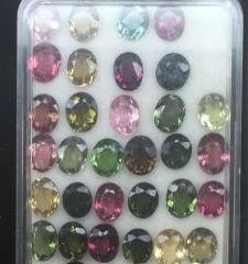 黃金銀鉑金回收翻新,玉石設計加工定制鑲嵌